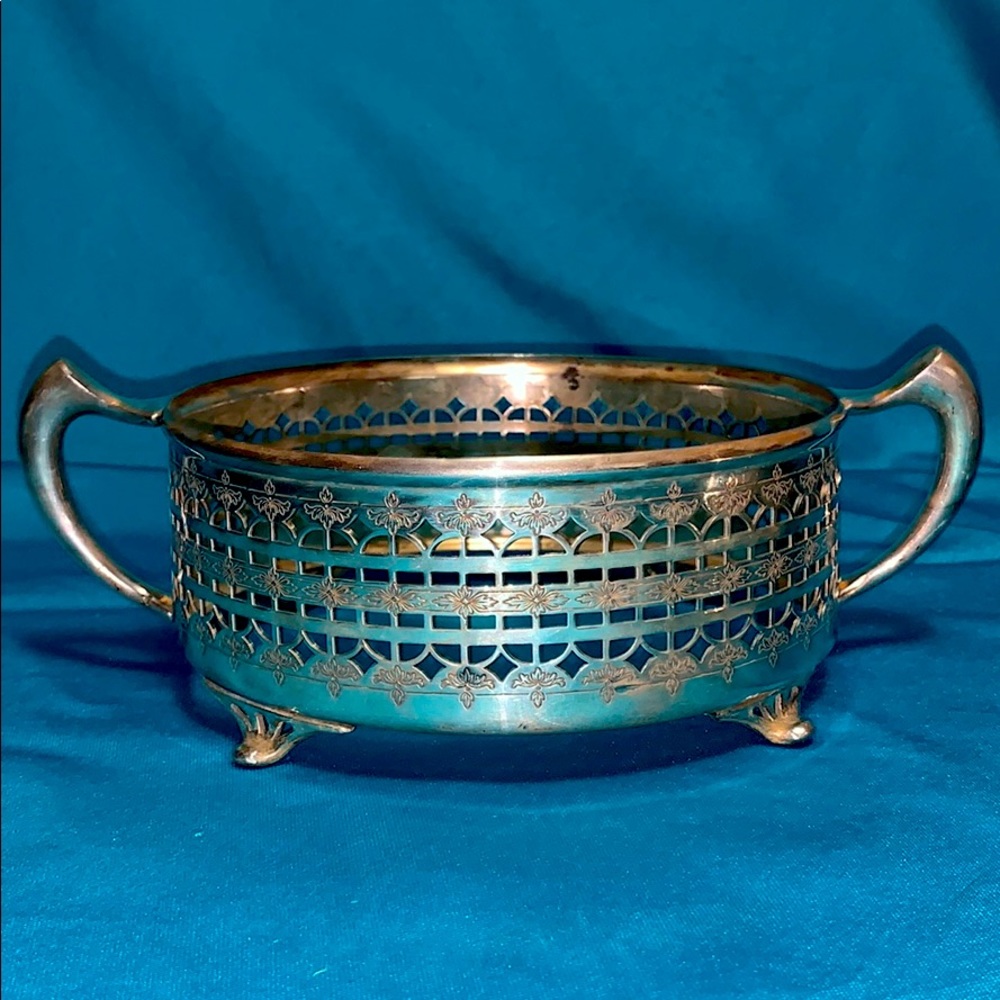 Vintage/ antique serving dish holder